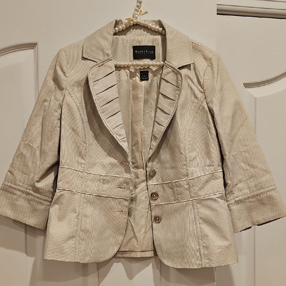 White House Black Market Elegant Cream Women's Blazer